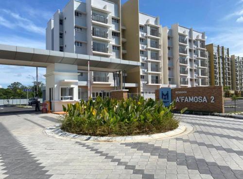 NurrCha Homestay Afamosa near WaterparklHondalUniKL