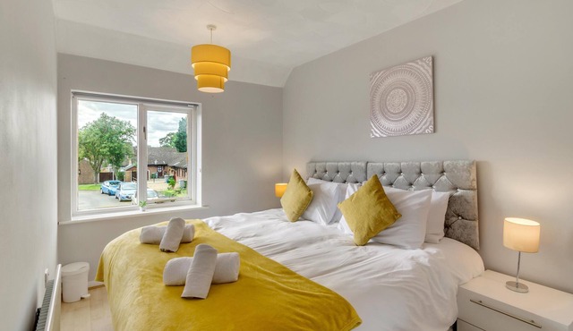 "Nursery Rest" is ideal holiday home for a quick weekend getaway or a week-long vacation in Norwich