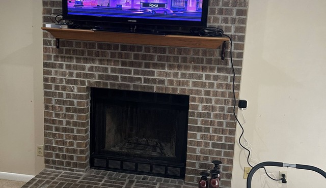 Nurses Heavennn2-bedroom townhome in charming Daleville with WiFi, AC. Come over