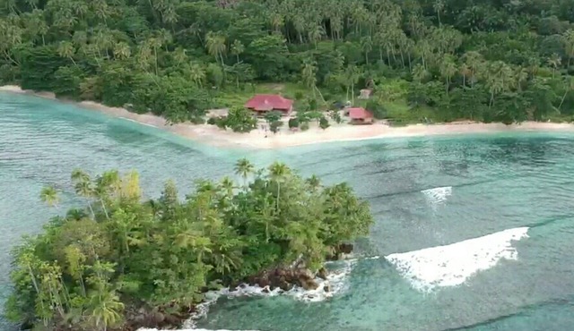 Nusa Nalan Beach Resort