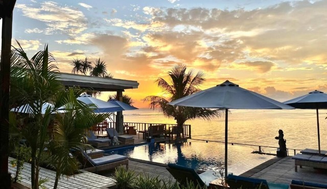 Nusa Veranda Sunset Villas & Restaurant