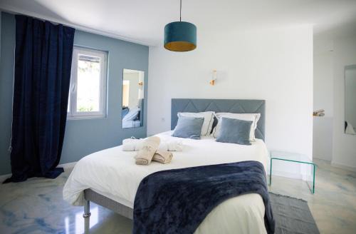 NUXIA Suites&SPA - L'Art Design