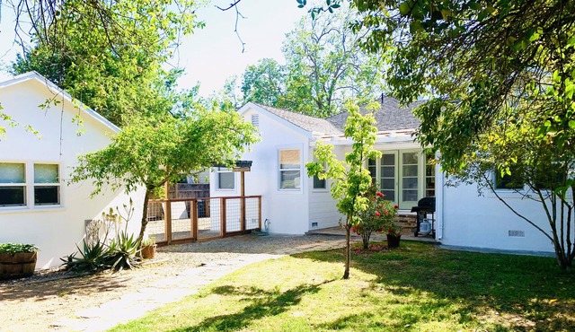 NV Cottage -private retreat & entertainer's dream- Harvest & holiday dates avail