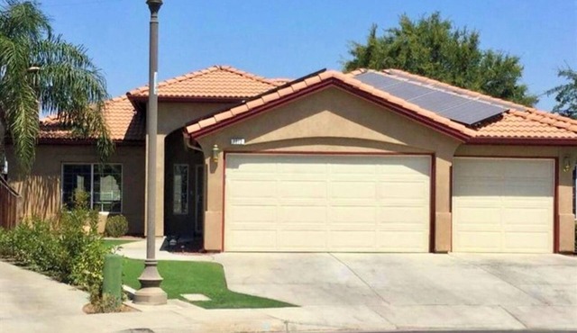 NW Blessing 4BR/2BA home & pool in beautiful area