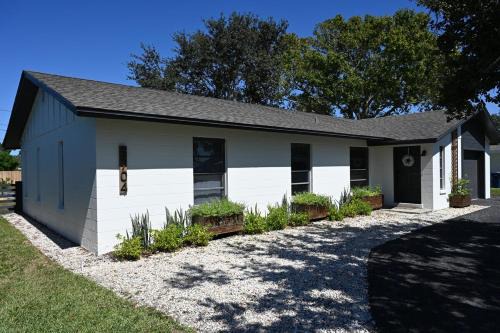 NW Bradenton Home - Less than 5 mi from IMG & AMI!