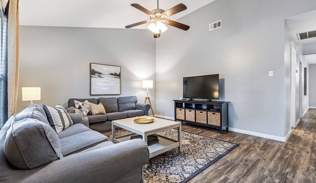 NW Hills Family Fun #2 w/office by AustinGetaways