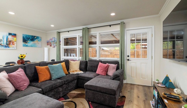 nWorld Cup Retreat – 2.6 Miles from Stadium