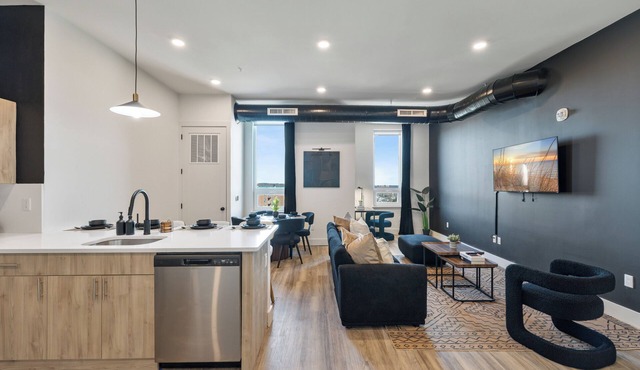 NYC View, Free Prkn, 2bath, Train> 8 min, Near Ewr