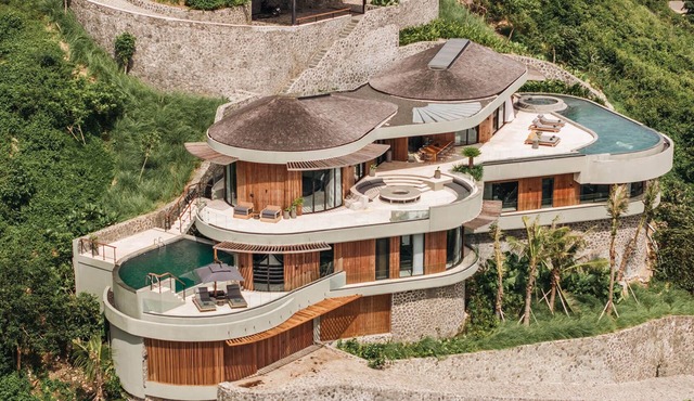 Nyrenstone Residence - 4 Bedroom Villa at Tampah Hills