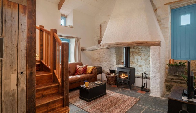 Nyth Fach, Nanternis