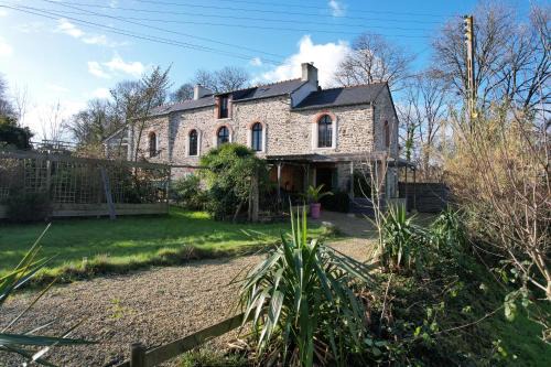O Bois Dormant- Studio Vue Rance River et viaduc de DINAN