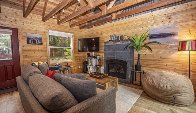 O'Brien's Den by Hauserman Rentals