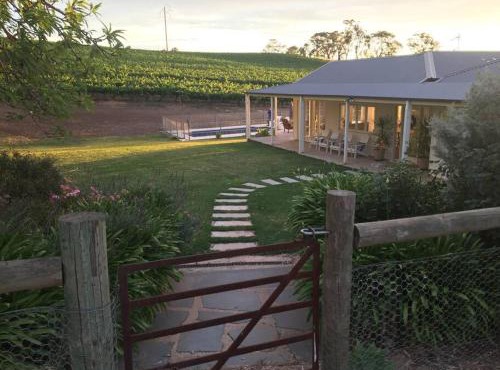 O'Briens of Clare - Stylish Pet Friendly Vineyard Accommodation