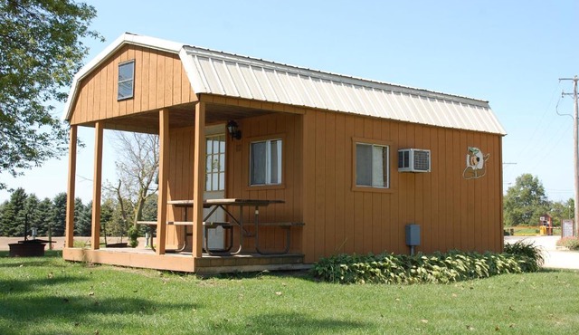 O'Connell's RV Campground Lakefront Cabin 9
