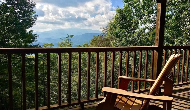 O'Connors Retreat - Blowing Rock, Hot tub Secluded acreage, fabulous views