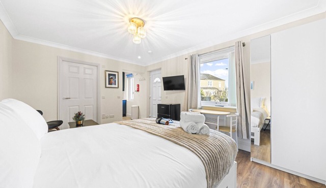 O Hill Crescent 1 Bedroom Studio - Edinburgh