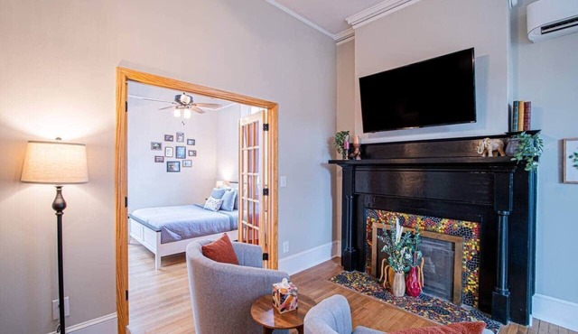 Oak and Ember at Marietta Square