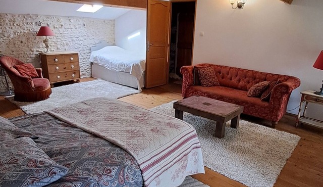 Oak at Gite du Calme Serene B & B Family Suite up to 5 people - Cognac & Saintes