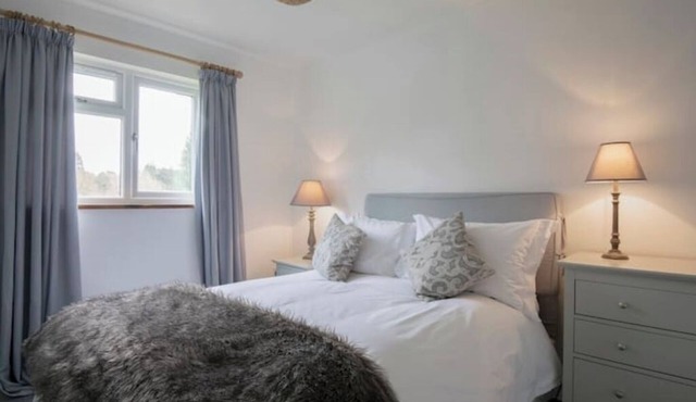 Oak Cabin Overlooking Bedgebury Forestnn