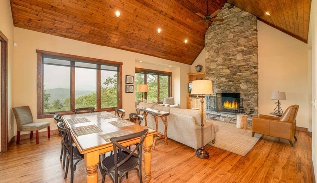 Oak Cottage in Sutton Knob