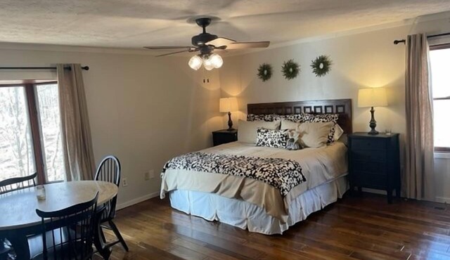 Oak Haven 1827 Cabin Rental