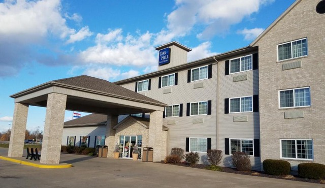 Oak Hill Inn & Suites