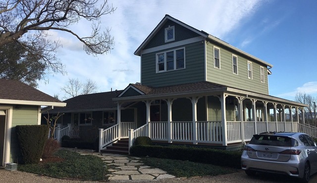 Oak Knoll District Napa Privacy, pool and space