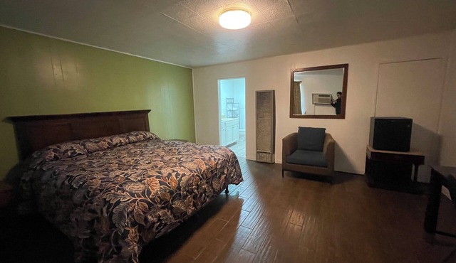 Oak Motel Modesto CA