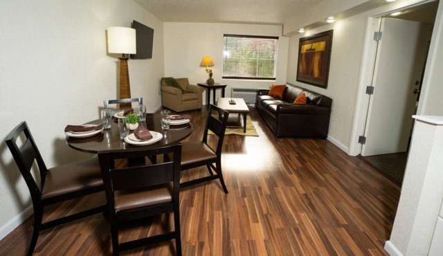 Oak Ridge Branson: Modern 1 BR Condo w Pool