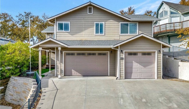 Oak Shores Sleeps 14, Game Room, Hot Tub, Lake Home, Putting Green, Basketball.