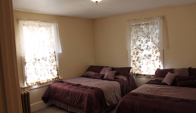 OAK STREET INN - COPPER SUITE