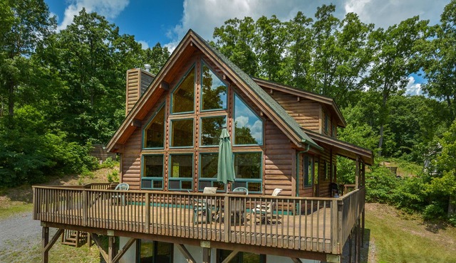 Oak View Ridge | Impressive Home, Tranquil Setting