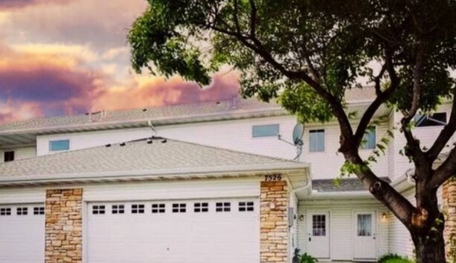 Oakdale Oasis- Close to Everything!