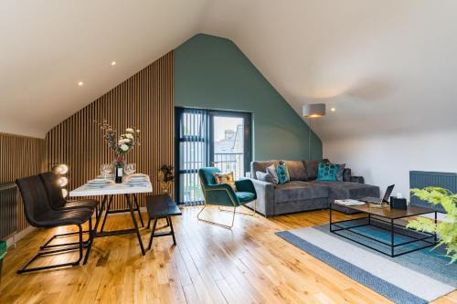 Oakfield Premier Apartments-High Speed WiFi-Smart SelfCheckIn-Central Cardiff Gem