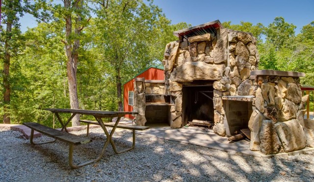 Oakland Oasis Serene Retreat in the Ozarks