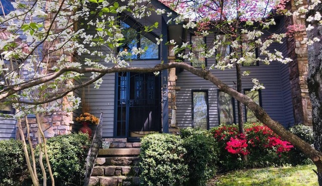 Oaklawn Casino & Racetrack - Hot Springs National Park - Lake Hamilton