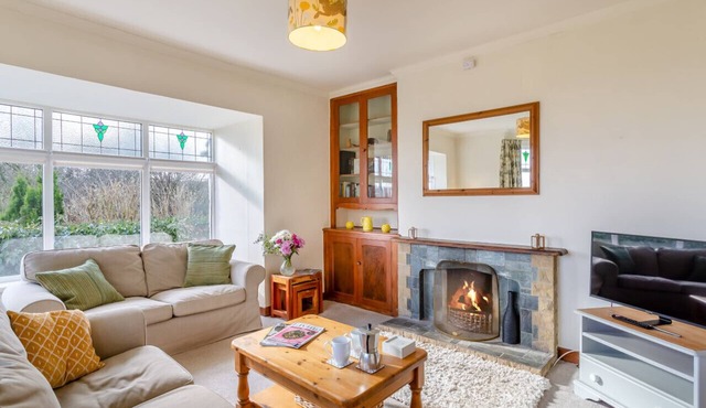 Oakleigh - Three Bedroom House, Sleeps 4