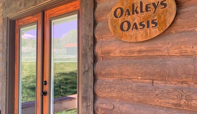 Oakley`s Oasis - Honeymoon Suite