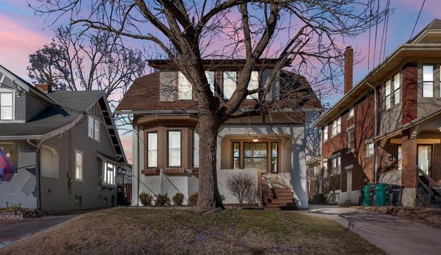 Oakley Square 3BR Charmer - Total Walkability home