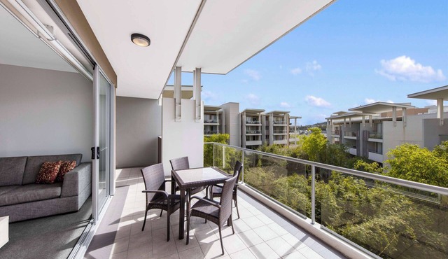 Oaks Brisbane Mews Suites