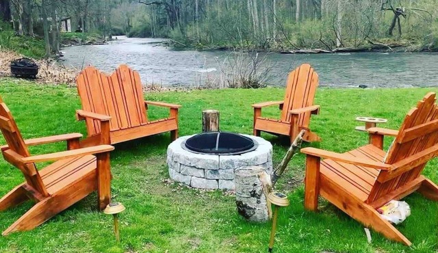 *Oaks Creek Cottage*ON the Creek*3bd 2bath Sleeps6