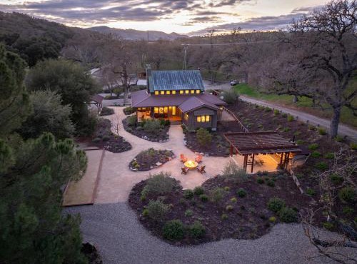 Oaks & MadeiraA Luxury Wine Escape in Paso Robles