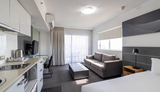 Oaks Townsville Hotel