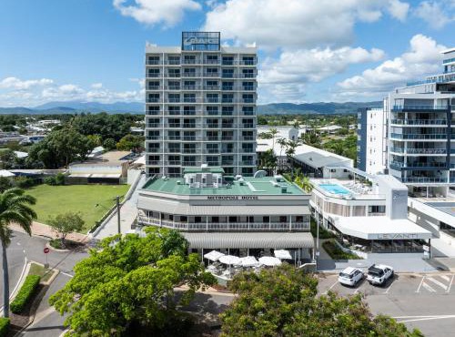 Oaks Townsville Hotel