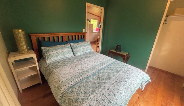 Oakura river retreat