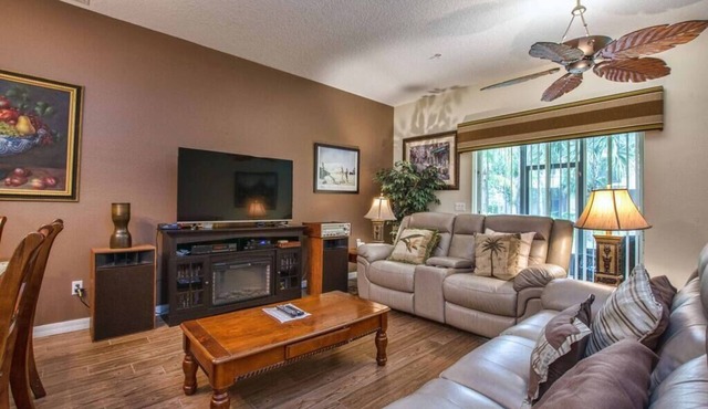 Oakwater - Spacious 3BR 2.5BA townhome, gated