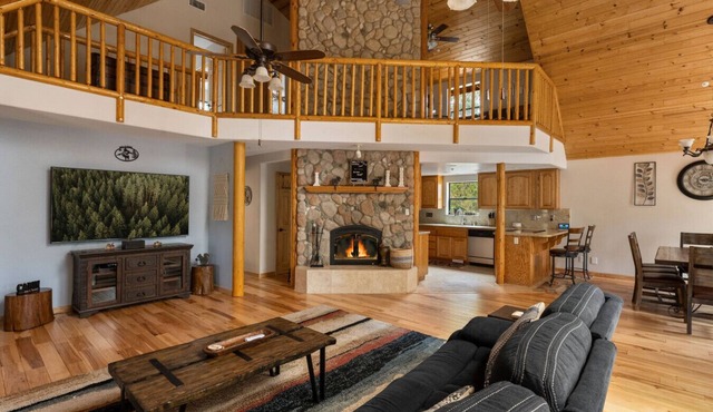 Oakwood Lux | Game Room Forest Views