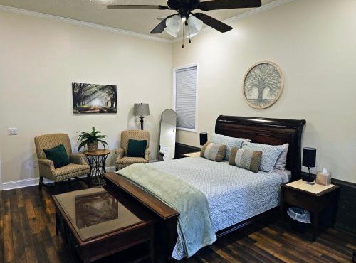 Oakwood Oasis-Studio w Laundry & Kitchen