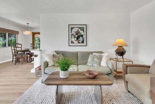 Oakwood Tranquility-Peaceful 2 BR Plus Office