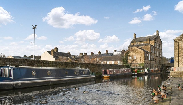 Oakworth Cottage Three - UK42149